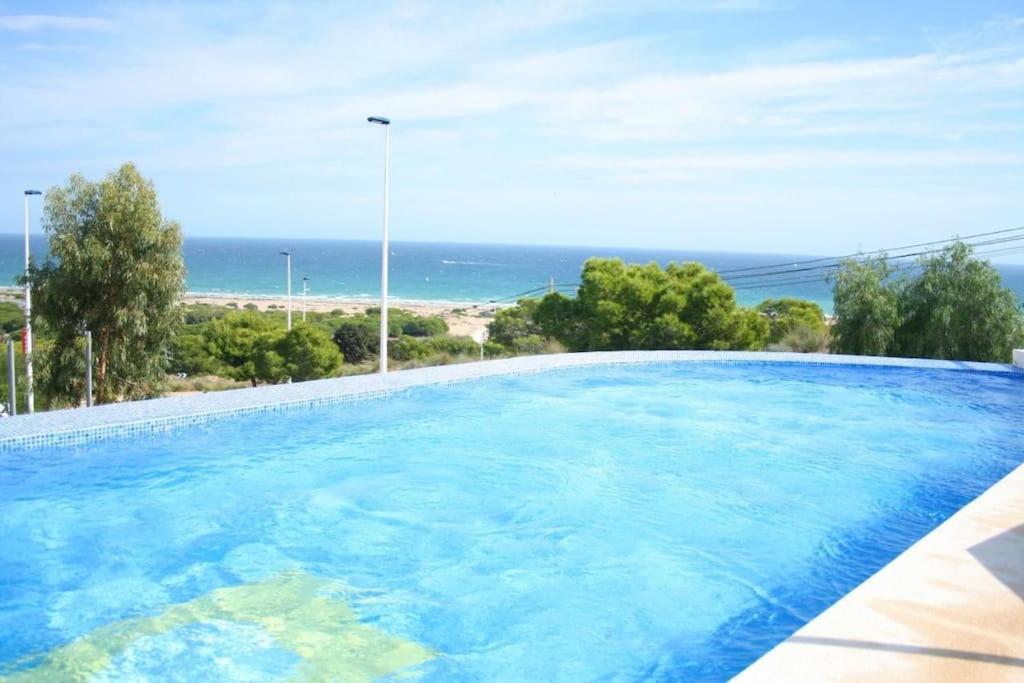 Nova Beach Super Cool Seaview Apartment Санта Пола Екстериор снимка