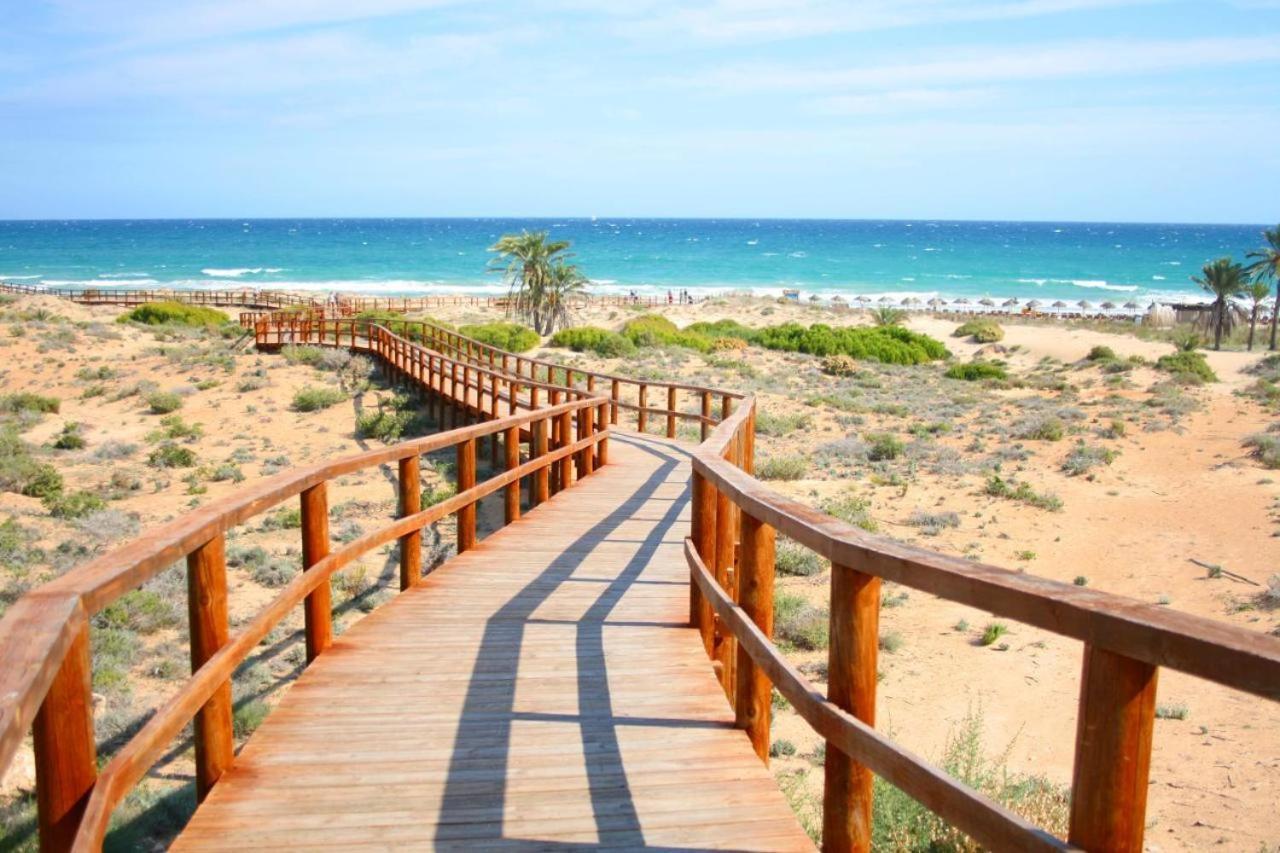 Nova Beach Super Cool Seaview Apartment Санта Пола Екстериор снимка